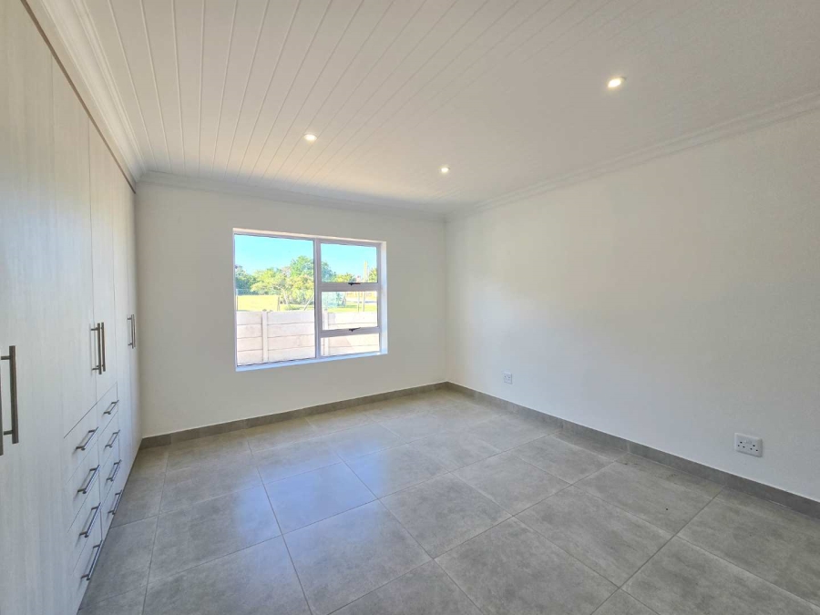 3 Bedroom Property for Sale in Stilbaai Wes Western Cape